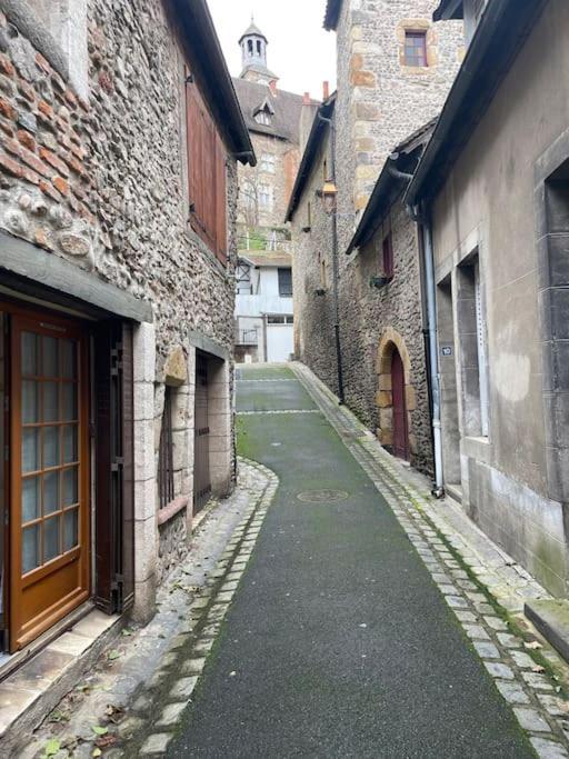 Au Coeur De La Cite Medievale 몽뤼꽁 외부 사진